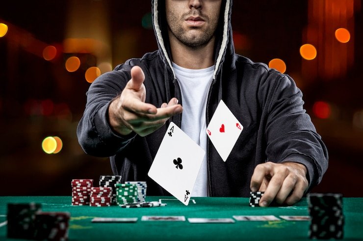 tiktak toto Blackjack table with automatic shuffler and dealer